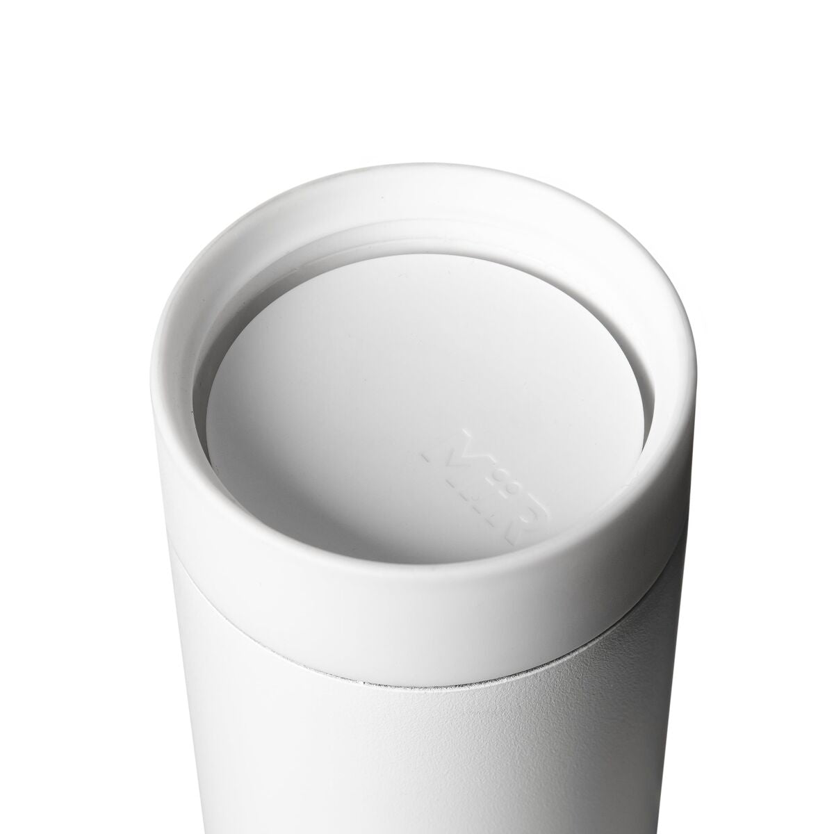 360-lid-g8 WebPDP-360_Lid_White__3602PNWM001_X2Studio_Closeup_Open.jpg