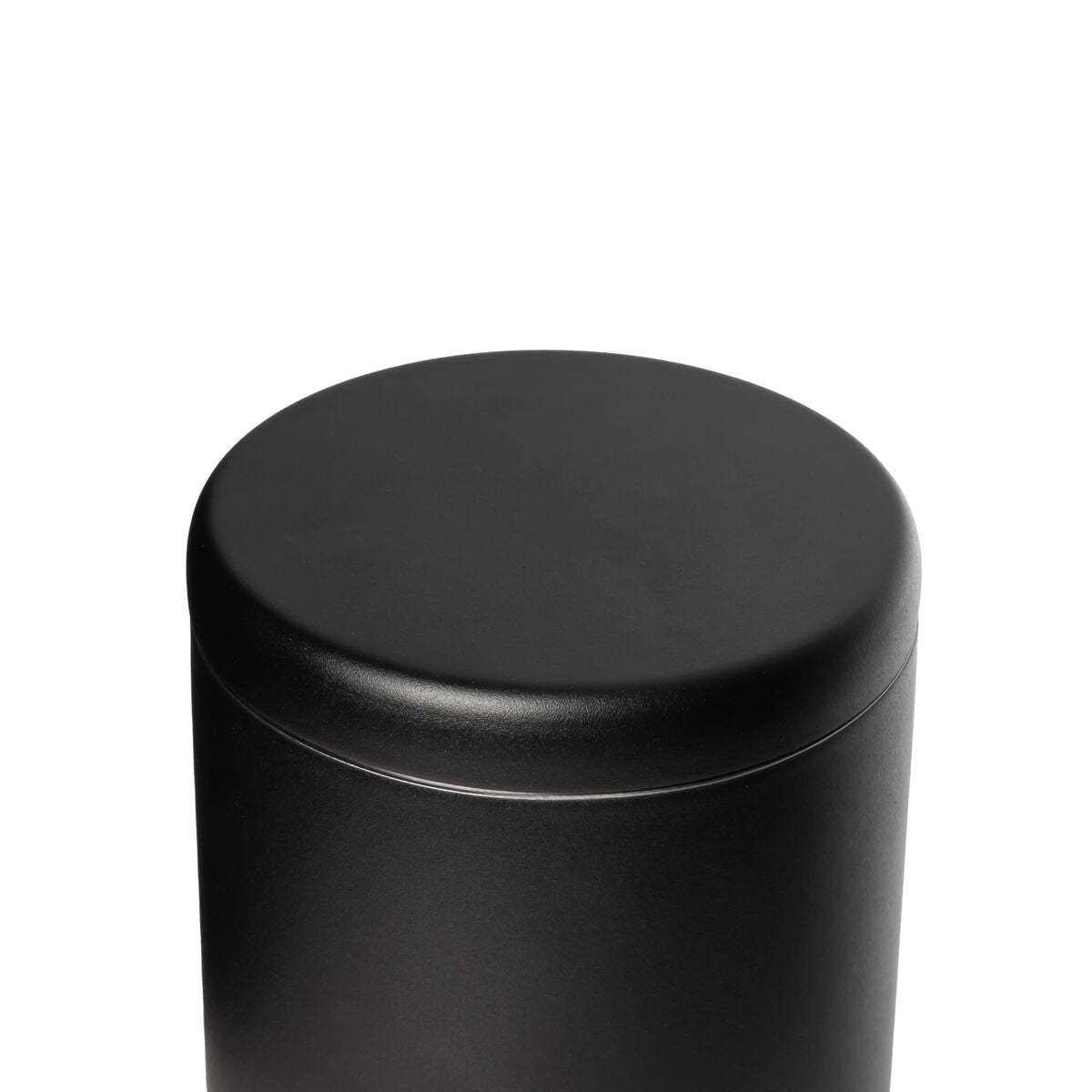 airlock-coffee-canister-d0 WebPDP-Airlock_Coffee_Canister__ACN2SVOS002_Black_X2Studio_45_Deg_Lid_On.jpg
