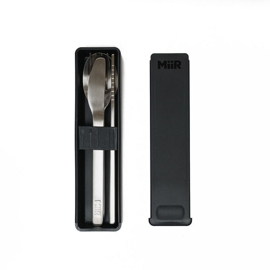 essential-utensil-set-z8 WebPDP-Essential_Utensil_Set__Studio_0323_Above_UTL1SNOS002.jpg