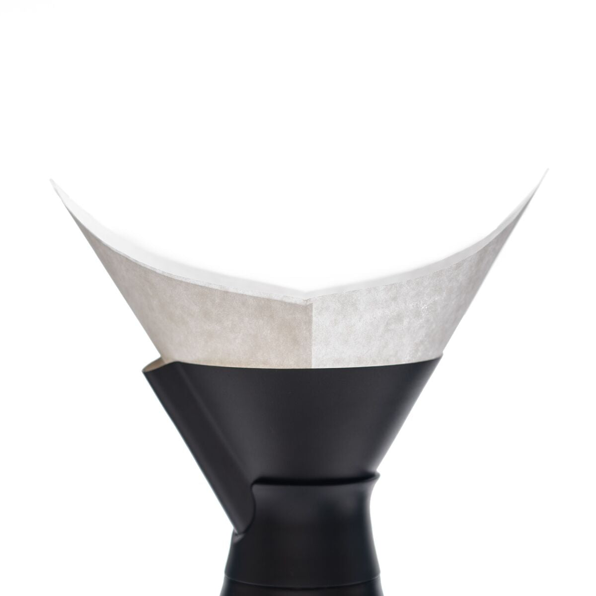 new-standard-carafe-coffee-filters-f1 WebPDP-NSCarafeCoffeeFilters_Studio_0223_InUse__CAF1PN00001.jpg