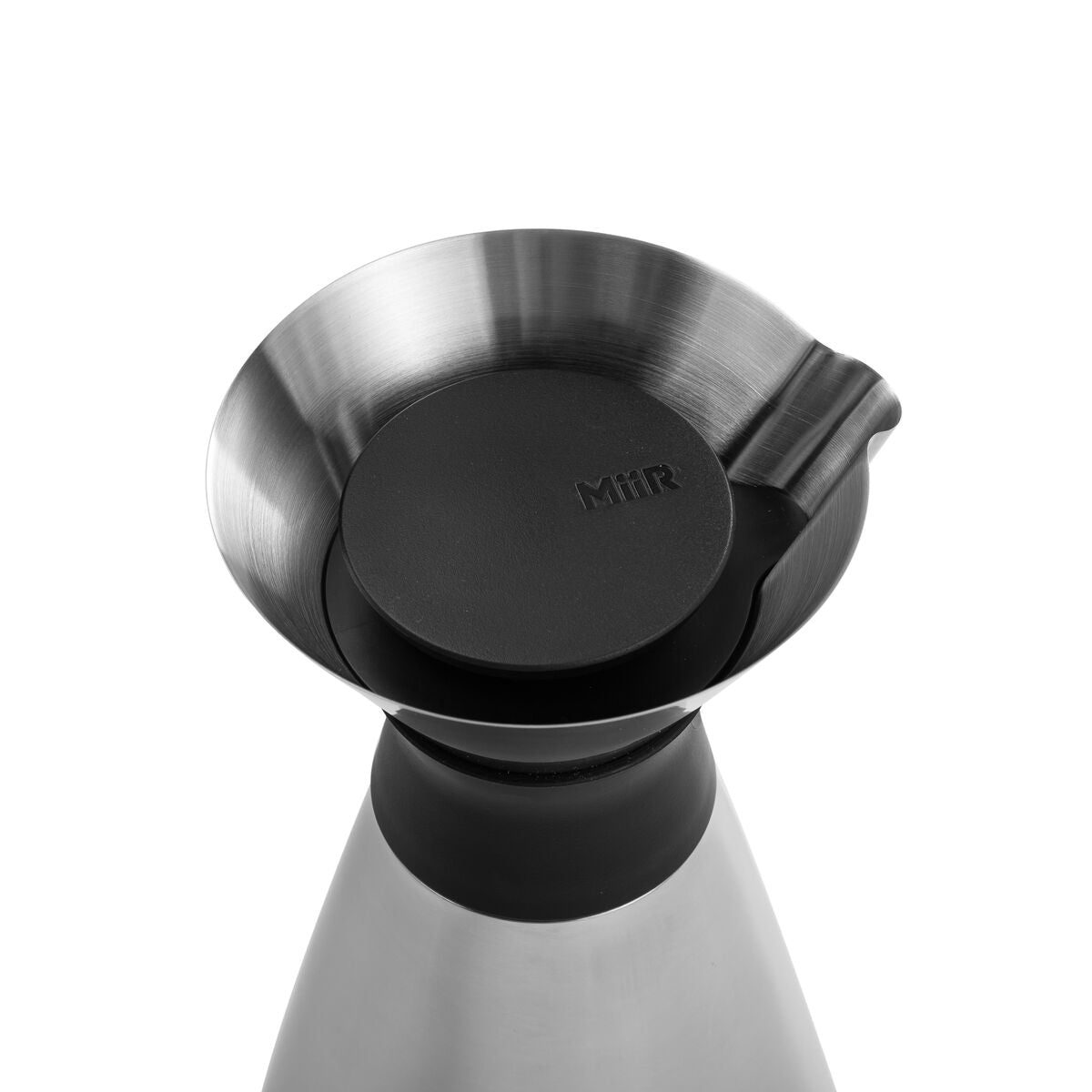 new-standard-carafe-v7 WebPDP-PolishedStainlessCarafe_33oz_SS_StudioX207182024_45degree__CAR1SVOS005.jpg