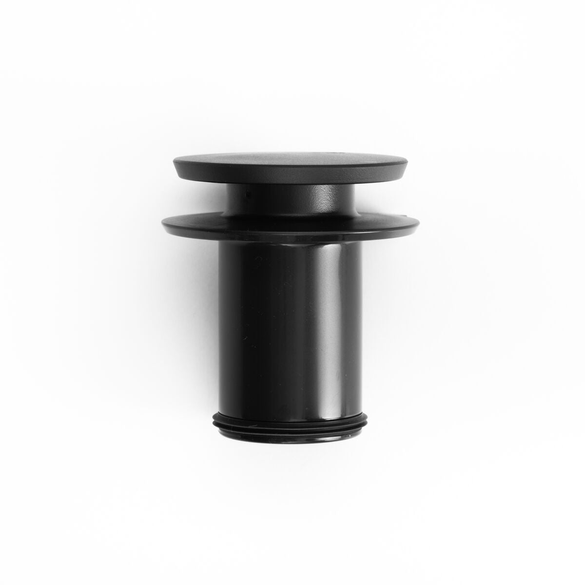 new-standard-carafe-v7 WebPDP-PolishedStainlessCarafe_33oz_SS_StudioX207182024_Lid__CAR1SVOS005.jpg