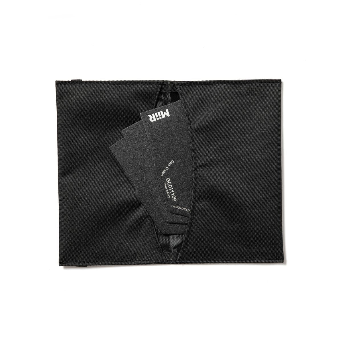 pourigami-d3 WebPDP-Pourigami_Black_Case__POG2SN00002_Studio_Open.jpg